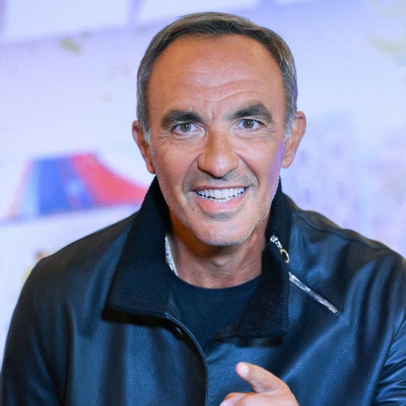 Nikos Aliagas à l'avant-première du Super Grand Prix au cinéma Grand Rex à Paris, France, le 28 septembre 2025. Photo par Aurore Marechal/ABACAPRESS.COM