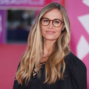 Cecile de France sur le tapis rouge lors de la première du film 'L'Invitation' pendant la 52ème édition du Festival du Cinéma Américain de Deauville, France, le 5 septembre 2026. © Denis Guignebourg/Bestimage