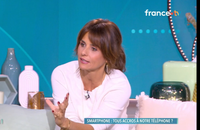 Faustine Bollaert évoque ses enfants et les smartphones dans son émission "Ca commence aujourd'hui sur France 2.