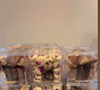 Ses abonnés ont également pu saliver devant les superbes pâtisseries locales qu'elle déguste sur place pour l'occasion.

Laeticia Hallyday en voyage au Maroc pour son anniversaire.