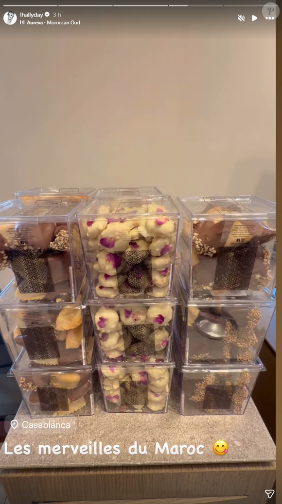 Ses abonnés ont également pu saliver devant les superbes pâtisseries locales qu'elle déguste sur place pour l'occasion.

Laeticia Hallyday en voyage au Maroc pour son anniversaire.