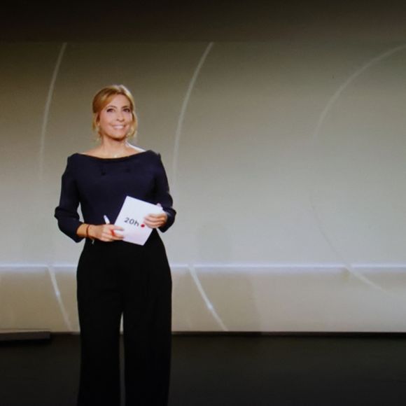 Captures d'écran - Léa Salamé présente son premier journal de 20 heures sur France 2  le 1er septembre 2025. 
© Alain Guizard / Bestimage