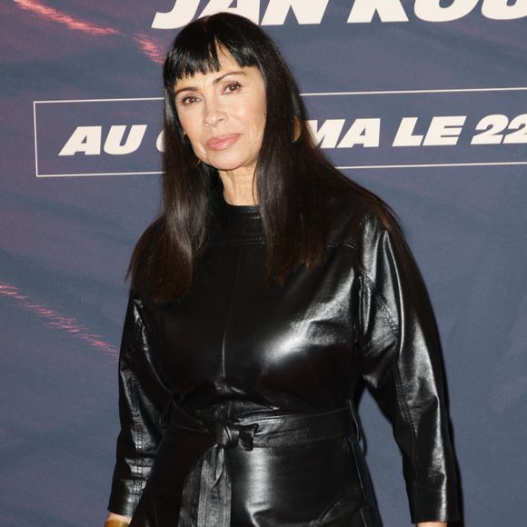 "Parce que j'habite non loin et que je me suis entichée de déco, tout particulièrement de style industriel, je me balade souvent aux puces de Saint-Ouen, en Seine-Saint-Denis, dont je 

Mathilda May - Avant-première du film "L'Homme qui rétrécit" au cinéma le Grand Rex à Paris le 6 octobre 2025. © Coadic Guirec/Bestimage