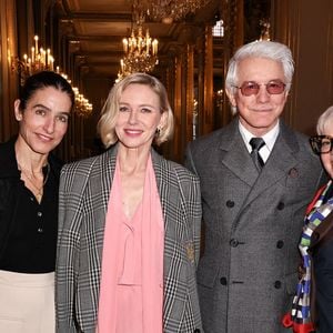 Kate Stirling, Naomi Watts, Baz Luhrmann, Catherine Martin - La créatrice S.McCartney est faite Chevalier de la Légion d'honneur par le président français E.Macron au palais de l'Elysée à Paris, le 5 mars 2026, lors de la Fashion Week à Paris. Cette distinction salue son parcours ainsi que son engagement dans l'univers de la création et de la mode.

BFA.com / Backgrid USA / Bestimage
