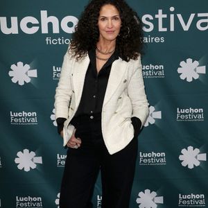 Linda Hardy au photocall de l'ouverture de la 25ème édition du Festival TV de Luchon le 6 février 2025. © Patrick Bernard / Bestimage