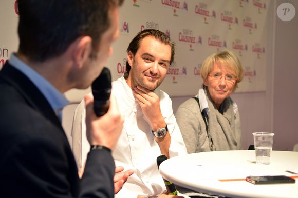 Cyril Lignac et Mercotte lors de la deuxième édition du Salon Cuisinez à Paris. Le 20 octobre 2012. abaca