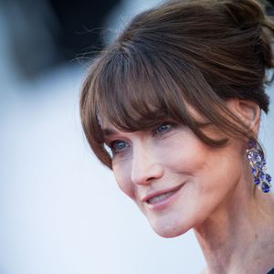 Carla Bruni Sarkozy - Montée des marches du film "Les Misérables" lors du 72ème Festival International du Film de Cannes. Le 15 mai 2019
© Jacovides-Moreau / Bestimage