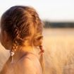 Selon Freud, ce sentiment vécu durant l’enfance pourrait influencer l’estime de soi à l’âge adulte