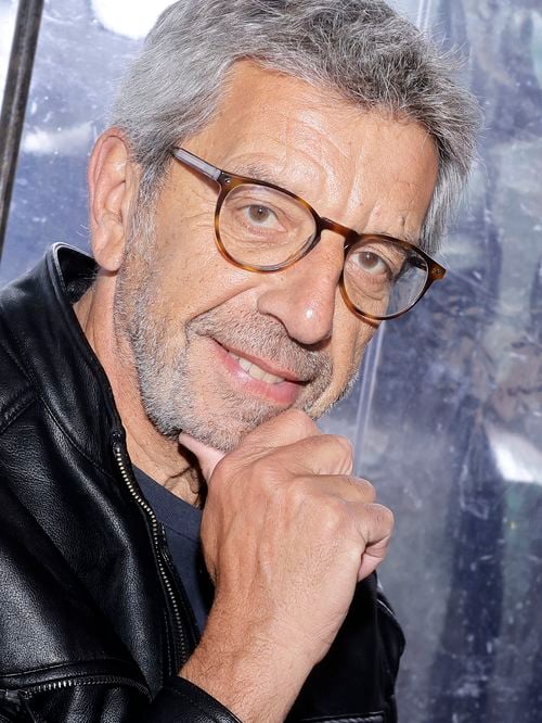 Michel Cymes de retour sur les bancs de l’école, dans un domaine opposé à la santé : "Je n’ai jamais eu une note pareille pendant mes études de médecine"