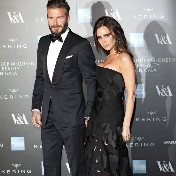 David Beckham et sa femme Victoria Beckham - Photocall du gala "Alexander McQueen : Savage Beauty" au Victoria and Albert Museum à Londres, le 12 mars 2015.
Action Press / Bestimage