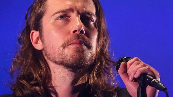 Julien Doré doit annuler des dates de sa tournée, le chanteur a pourtant tout fait pour que cela ne se produise pas