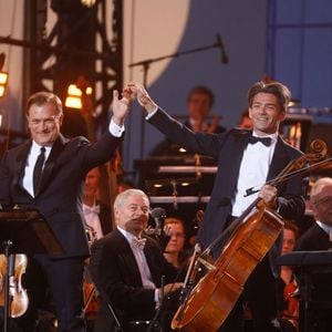 Renaud Capuçon, Gautier Capuçon - "Concert de Paris" sur le parvis de l'hôtel de ville de Paris retransmis en direct sur France 2 et sur France Inter, Paris le 14 juillet 2024. © Christophe Clovis - Pierre Perusseau / Bestimage