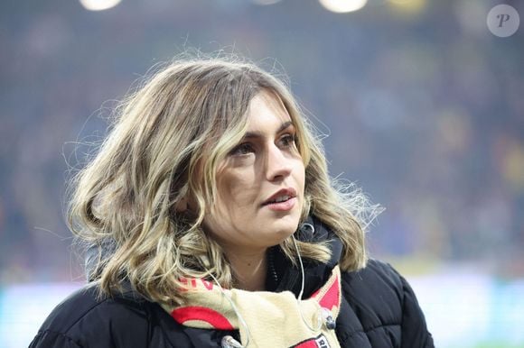 Marine (Star Academy 2024) chante "Les Corons" en hommage à Pierre Bachelet, pour le 20ème anniversaire de sa mort, lors du match de Ligue 1 McDonald's "Lens - Strasbourg (0-2)" au stade Bollaert-Delelis, le 16 février 2025.

Photo : Laurent Sanson/PsnewZ/Bestimage