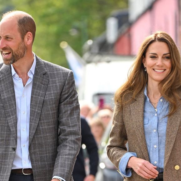 Le prince William, prince de Galles, et Catherine (Kate) Middleton, princesse de Galles, duc et duchesse de Rothesay, visitent la ville de Tobermory en Ecosse, Royaume Uni, le 29 avril 2025. © Backgrid UK/Bestimage