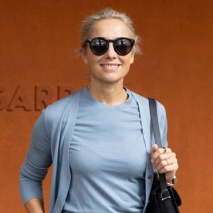 Anne-Sophie Lapix au photocall du village lors des Internationaux de France de Tennis de Roland Garros 2026, à Paris, France, le 5 juin 2026.
© Jacovides-Moreau/Bestimage