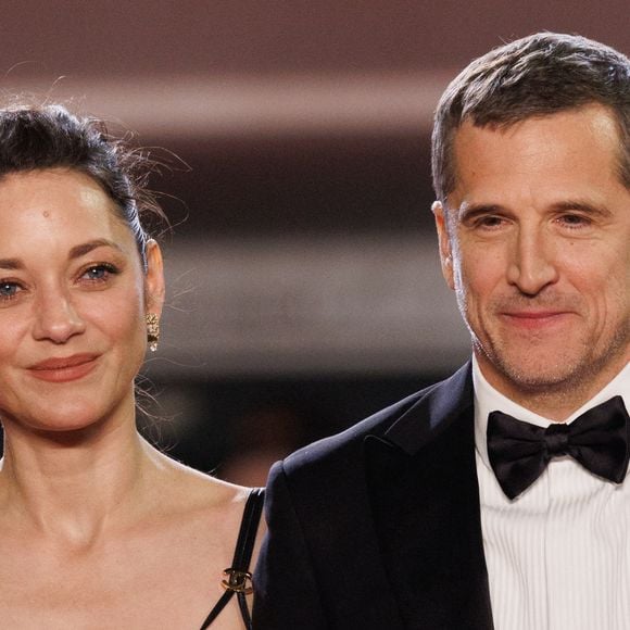 L’actrice était présente pour défendre le film Karma, réalisé par Guillaume Canet, dans lequel elle joue le rôle principal.

Marion Cotillard et Guillaume Canet - Descente des marches du film " Karma " lors du 79ème Festival International du Film de Cannes. © Jacovides-Moreau / Bestimage