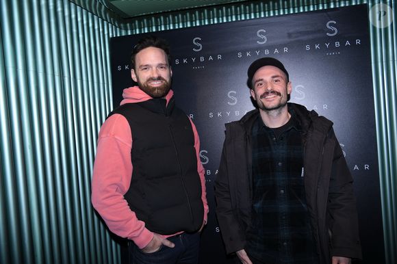 Exclusif - Alban Lenoir et Jérôme Niel à la Winter Party au rooftop Skybar Paris à l'hôtel Pullman Montparnasse à Paris le 6 décembre 2022.

© Rachid Bellak / Bestimage