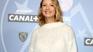 Alexandra Lamy radieuse auprès de son ex-compagnon Thomas Jouannet et leur fille Chloé, un autre illustre membre de la famille à leurs côtés