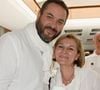 Bruce Toussaint et sa femme Catherine - La 4ème édition du "Brunch Blanc" sur le bateau "L'Excellence" à Paris, le 29 juin 2014. Coadic/Guirec