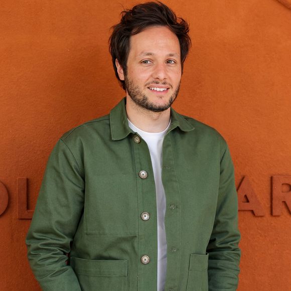 Adepte des déplacements en scooter, Vianney a été victime d'un accident.

Vianney au village lors des Internationaux de France de tennis de Roland Garros 2024, à Paris, France. © Jacovides-Moreau/Bestimage