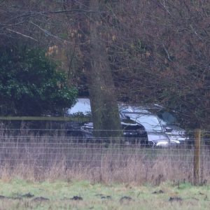 Andrew Mountbatten Windsor arrêté à son domicile de Sandringham, le jour de son 66ème anniversaire, pour soupçons de "faute dans l'exercice de fonctions officielles" dans le cadre de l'affaire Epstein, le 19 février 2026. L'ex prince fait l'objet d'une enquête pour ses liens avec le défunt pédocriminel, avec qui il aurait partagé des documents confidentiels du gouvernement.
Mirrorpix / Bestimage