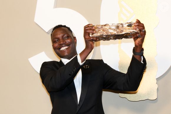 Abou Sangare, Le César De La Meilleure Révélation Masculine Dans L'histoire De Souleymane - Photocall des lauréats (pressroom) de la 50ème cérémonie des César à l'Olympia à Paris le 28 février 2025

© Dominique Jacovides / Olivier Borde / Bestimage