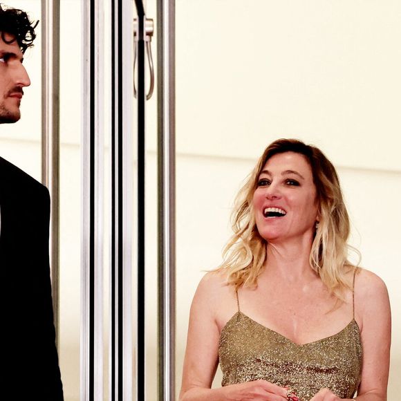Louis Garrel, Valeria Bruni Tedeschi - Descente des marches du film "Les Amandiers (Forever Young)" lors du 75ème Festival International du Film de Cannes, le 22 mai 2022/
© Dominique Jacovides / Bestimage