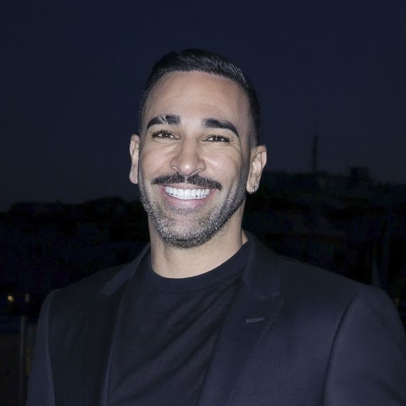 Adil Rami grand fan d’une célèbre émission de télévision

Exclusif - Adil Rami en backstage de l'émission "C à vous" lors du 78ème Festival International du Film de Cannes. © Jack Tribeca / Bestimage