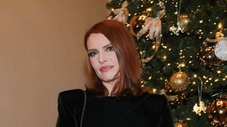 "Tu n'es pas venue au monde" : Elodie Frégé s'adresse à la fille qu'elle n'a pas eue