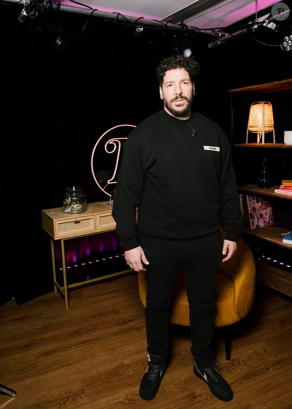 Exclusif - Redouane Bougheraba en interview dans les locaux de Webedia, le 27 février 2025. © Sam Delpech / Bestimage