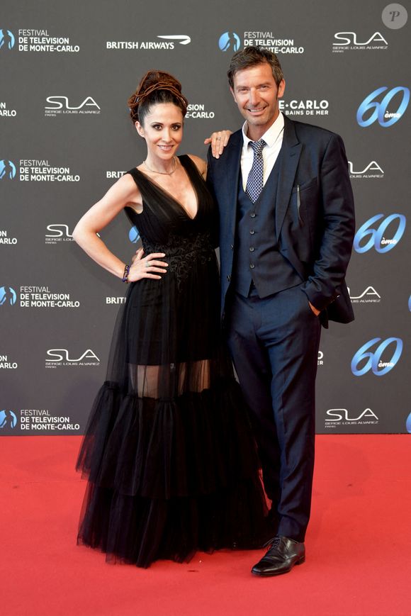 Le couple s’est marié en 2013 et a trois enfants : Théo, Gabin et Ariel.

Fabienne Carat (longue robe en tulle noir Christophe Guillarmé, collier Helena Joy Paris) et Franck Sémonin lors de la soirée d'ouverture du 60ème Festival de Télévision de Monte-Carlo au Grimaldi Forum à Monaco, le 18 juin 2021. © Bruno Bébert/Bestimage