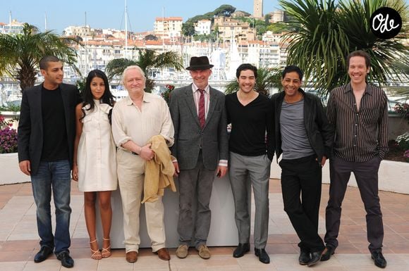 L'acteur Adel Bencherif, l'actrice Leila Bekhti, l'acteur Niels Arestrup, le réalisateur Jacques Audiard et l'acteur Tahar Rahim assistent à la séance photo du film « Un prophète » organisée au Palais des Festivals dans le cadre du 62e Festival international du film de Cannes, en France, le 16 mai 2009. Photo de Nebinger-Orban/ABACAPRESS.COM