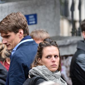 Laure Manaudou et Yannick Agnel - Les obsèques de Camille Muffat en l'église Saint Jean-Baptiste-Le Vœu à Nice, le 25 mars 2015. Camille Muffat fait partie des 10 personnes tuées en hélicoptère lors d'un crash en Argentine le 9 mars 2015.