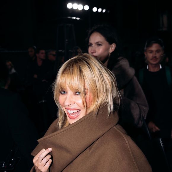 Londres, Royaume-Uni Les célébrités et les invités de l'industrie ont été aperçus arrivant avec style à la prestigieuse cérémonie des Fashion Awards à Londres. Backgrid UK/ Bestimage