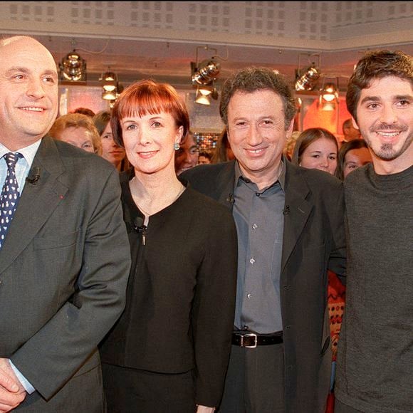 Bernard Loiseau avec son épouse, Michel Drucker et Patrick Fiori lors de l'enregistrement de l'émission Vivement Dimanche, 22/11/2000 © Jean-Jacques Datchary/ABACA. 22088-24. Paris-France,