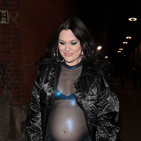 Jessie J (enceinte) a donné un showcase accoustique au Sherpherd's Bush Empire à Londres. Le 27 février 2023 @Backgrid UK/ Bestimage