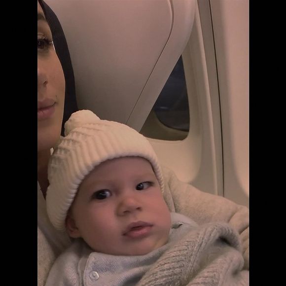 Le prince Harry et Meghan Markle avec leurs enfants.

Photo : Backgrid UK/ Bestimage