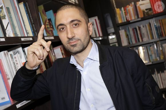 Et on a décidé de vous dévoiler quelques-uns des précieux conseils qui nous ont particulièrement plu à la rédaction. 

Exclusif - Rendez-vous avec Jimmy Mohamed à Paris le 13 octobre 2019. © Cédric Perrin/Bestimage