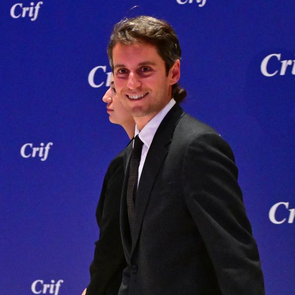 Gabriel Attal lors du dîner annuel du CRIF (Conseil représentatif des institutions juives de France) au Carrousel du Louvre à Paris le 3 juillet 2025.

© Christian Liewig / Bestimage