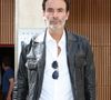 Un héritage estimé à 50 millions d'euros avant le paiement des droits de succession et un possible redressement fiscal - selon RTL, 

 Exclusif - Anthony Delon représentait son père lors de la projection du film "Monsieur Klein" du réalisateur J. Losey lors du 50ème Festival La Rochelle Cinéma à La Coursive à La Rochelle le 3 juillet 2022. 
© Jean-Marc Lhomer/Bestimage