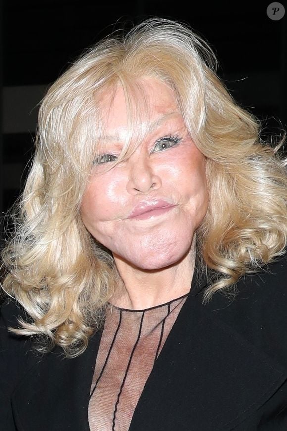 Paris, FRANCE  - Jocelyne (Jocelyn) Wildenstein and her fiancé Lloyd Klein were spotted leaving a romantic dinner together in Paris.



Pictured: Jocelyne (Jocelyn) Wildenstein