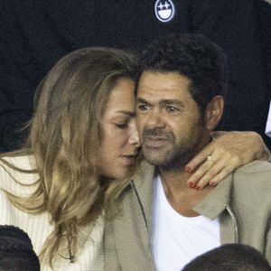 Mélissa Theuriau et Jamel Debbouze partagent une nouvelle.

Mélissa Theuriau et son mari Jamel Debbouze assistent au match aller de la Ligue des Champions entre le Paris Saint-Germain et la Juventus au Parc des Princes à Paris.
AGENCE / BESTIMAGE