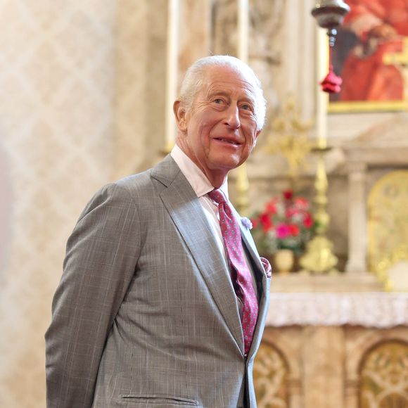 Le roi Charles III inaugure l'hôpital universitaire métropolitain de Midland et rencontre le personnel et les patients à Birmingham, le 3 septembre 2025.

Photo : Richard Pohle / WPA-Pool / Julien Burton via Bestimage