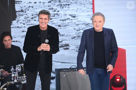 Exclusif - Julien Clerc et Michel Drucker - Enregistrement de l'émission Vivement dimanche au studio rive gauche presentée par M. Drucker avec une diffusion sur France 3 le 23 novembre. © Guillaume Gaffiot/Bestimage