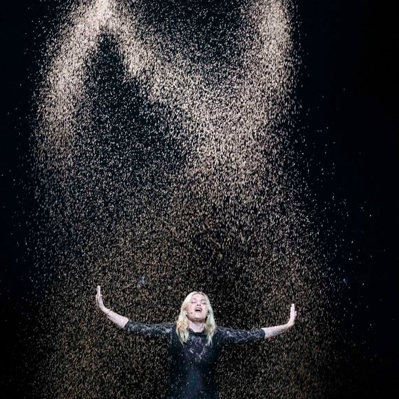 Louane est arrivée en septième position.

Louane se produit pendant les répétitions générales avant la première demi-finale en direct du 69e Concours Eurovision de la chanson qui s'est tenue à la Halle Saint-Jacques de Bâle le 13 mai 2025, à Bâle, en Suisse. © Baden Roth/ZUMA Press Wire