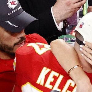 Taylor Swift et Travis Kelce au Super Bowl.(Credit Image: © Charles Baus/Cal Sport Media)