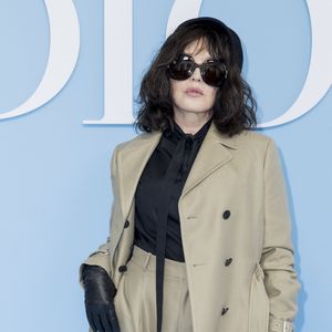 Isabelle Adjani au photocall du défilé de mode féminine Dior printemps-été 2025 lors de la Fashion Week de Paris (PFW), à Paris, France, le 24 septembre 2024. © Olivier Borde/Bestimage