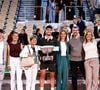 Après la rencontre, Carlos Alcaraz a pris le temps de célébrer avec ses proches
Carlos Alcaraz et sa famille après Roland Garros 2025 - Finale hommes à Roland Garros le 8 juin 2025 à Paris, France. Photo par Sandra Ruhaut/Icon Sport/ABACAPRESS.COM