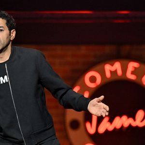 Jamel Debbouze présente les humoristes du Jamel Comedy Club sur la scène du palais Nikaia à Nice, le 27 février 2025. © Bruno Bebert / Bestimage