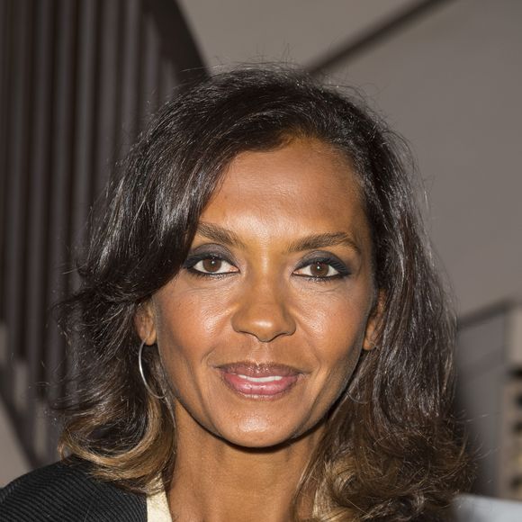 Karine Le Marchand à la 3ème Edition des "Trophées du Bien-Etre" au théâtre des Mathurins à Paris, le 18 septembre 2017. 
© Pierre Perusseau/Bestimage